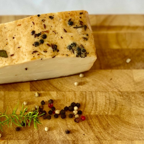 Hišna eko brezmesna slanina krškopoljca Hišna eko brezmesna slanina krškopoljca