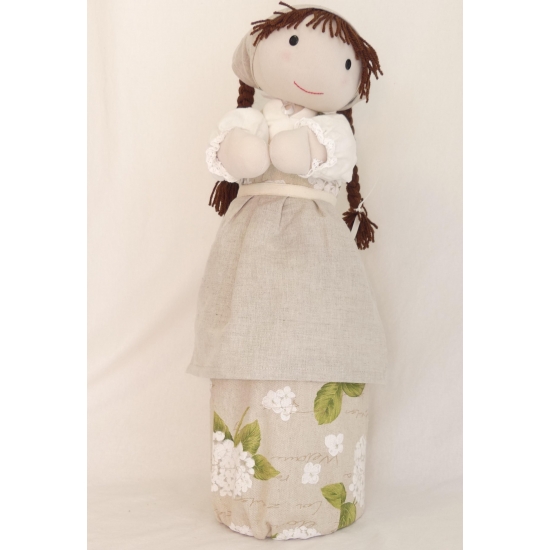 Punčka iz blaga za shranjevanje vrečk