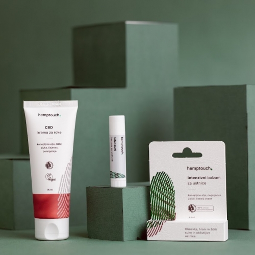 Darilni komplet z ultrabogato nego za roke in ustnice 